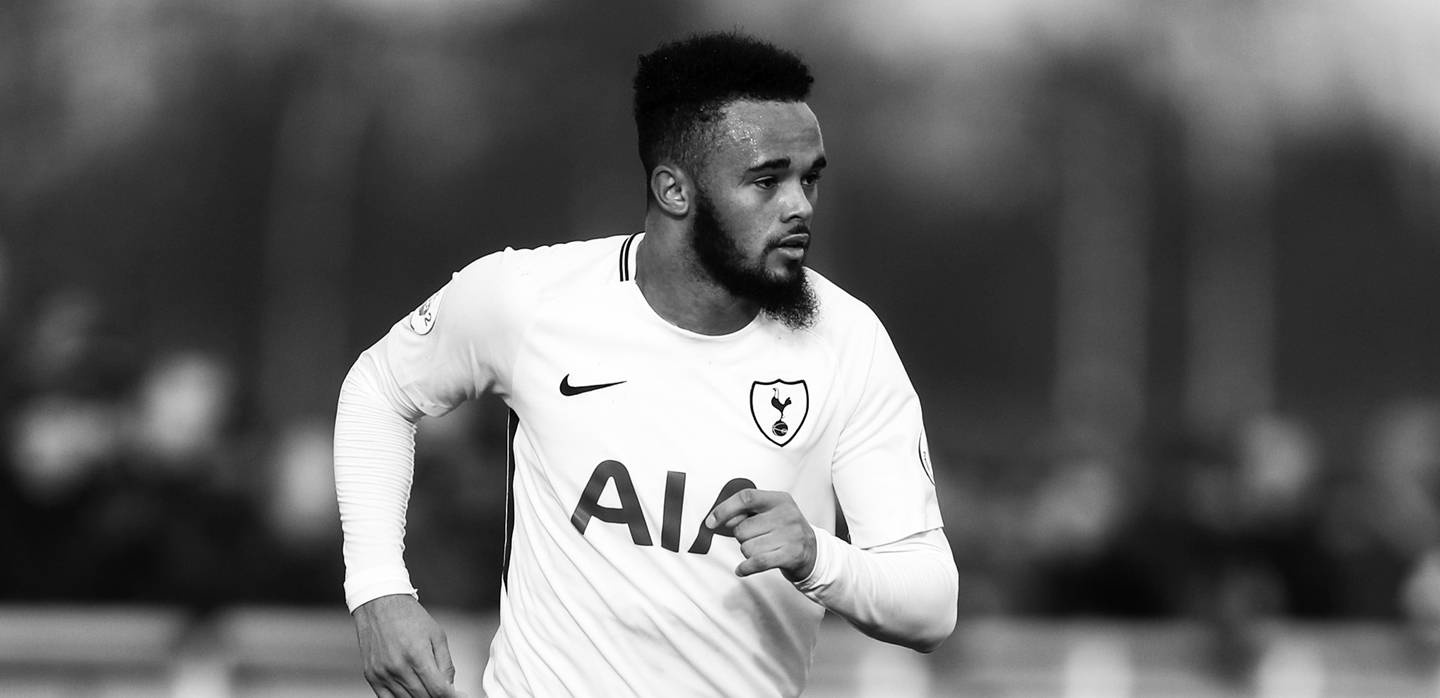 Mantan pemain muda Tottenham Hotspurs Anton Walkes meninggal dunia dalam kecelakaan kapal. 